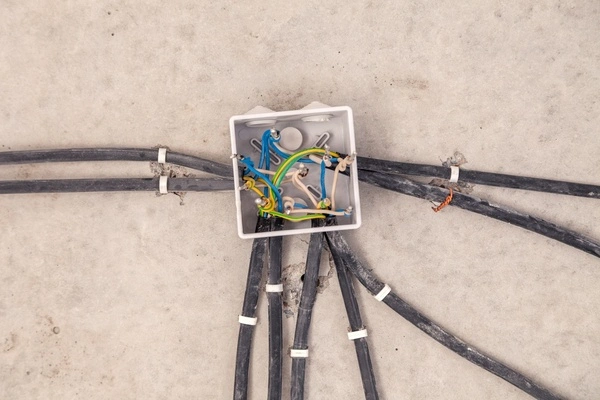 Reliable electrical contractor